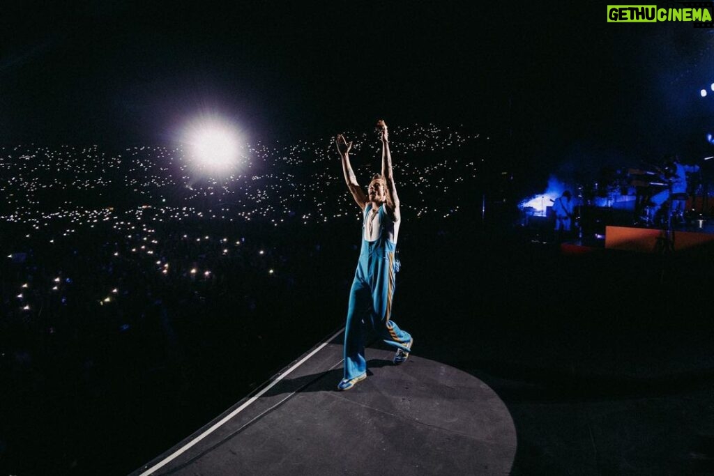 Harry Styles Instagram - Love On Tour. Buenos Aires I. December, 2022.