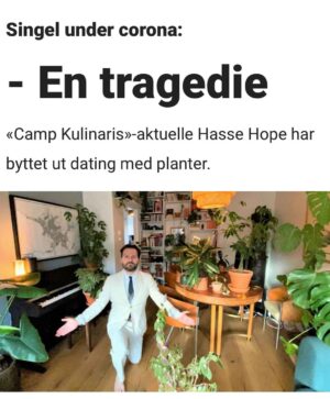 Hasse Hope Instagram - 2021 har bragt med seg mye bra og dårlig, men hele veien har jeg tatt det med et stort smil! 😃 Hva er vitsen om man ikke kan se litt lyst på tilværelsen 😌 Godt nyttår, eller burde jeg kanskje si «Stygt blondt hår»? 🤫