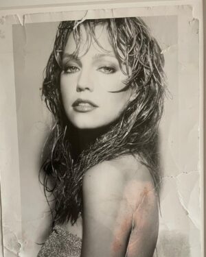 Heather Locklear Instagram - Wow! I was maybe 19 maybe Ava was also. Love her🌸🦋❤️💐