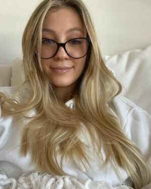 Heather Locklear Instagram - In just a few days this USC smartie pants will be a quarter of a Century. She will be helping this world immensely. Thank you God