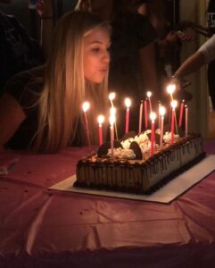 Heather Locklear Instagram - Happy Birthday to my favorite person on earth! You are stronger, smarter, and more beautiful than you can ever imagine. I’m so glad God trusted me to be your mama🩵♥️💗💘💕