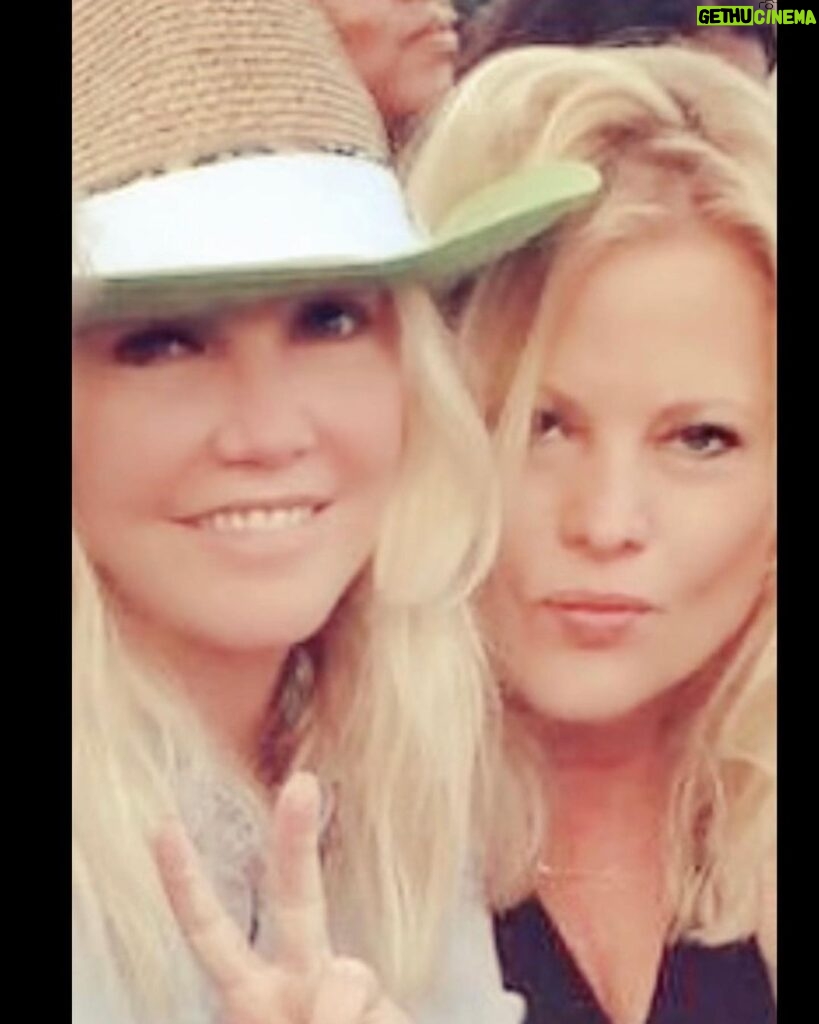 Heather Locklear Instagram - Happy birthday beautiful friend. You are missed and I love you 😘