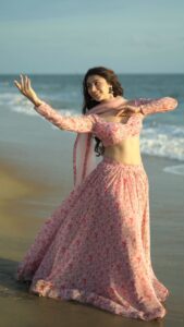 Heena Achhra Instagram - Floral darling 🌸🌷☀️ . . . Shot by:- @chitrapriyadarshini Makeup &hair by:- dynamitepikachu Edited by:- @swayammsaksham #heerachhra #southindian #telugulove
