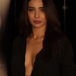 Heena Panchal Instagram - Happiness is when I wear 🖤 . . . #heena #heenapanchal #love #black #artist #explore