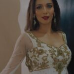 Heena Panchal Instagram - Indulge in the art of love through Heena Panchal’s sensational dance, where every move tells a story of passion and romance. 💓🔥 #SensualLoveStory #HeenaMoves . . . #heena #heenapanchal #dance #love