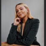 Heléne Yorke Instagram - I’d like to see you in my office. . . . . 💃🏼: @sarahslutsky 👔: @tibi 💄: @lisaaharon 💁🏼‍♀️: @seijinyc 📸: @emiliomk