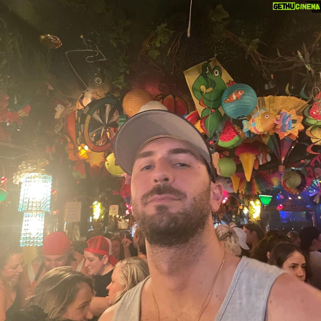 Heléne Yorke Instagram - We drank like we were 22, and are now dead and unable to tell the tale. From what I remember it was fun? What an explosion of joy to spend the day with 2 of our favs 🌈 Scroll for a tearful goodbye. I hope you ALL had a #happypride. Thank you @cubbyholebar for being simply the best 💞 Cubbyhole bar NYC