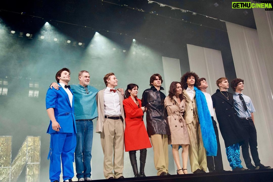 Helena Caldeira Instagram - TROUBLE is over Thank you trouble makers, it was such a pleasure 🤍 TROUBLE A musical show about Andy Warhol By Gus Van Sant TROUBLE By @gus_van_sant Photo : @_aleksandrkuznetsov Andy Warhol : @diiogo_of Eddie Sedgwick : @caldeira_helena Valerie Solanas: @ma_carol_amaral and @briennekeller Clement Greenberg : @amorim_miguel_amorim Truman Capote: @lucasdutra999 Fred Hughes: @valdemarbrito._ Jaspers Johns: @johny_gouveia and @_tomastaborda_ Irving Blum : @kikorgmonteiro Gerard Malanga: @simmartim Direction, text and songs : @gus_van_sant Assistent director : @johnromao and @teresacoutinho Production : @bocabienal @xicalin Vocal director : @j8mgl and @pessoa_junior Música director : @thelegendarytigerman Set design : José Capela @apfaria_ Ligth design : @rui.monteiro Costumes: @joycedoret Assistent: @luanadoret Stage director : @ines.carvalhoelemos and @cucacatarina Co-producers @tndmii , @desingelartscentre, @romaeuropa , @onassis.stegi , @kampnagel_hamburg , @comediedereims , @theatredelacite_cdn , @teatrocalderon @theatredelacite_cdn @lobomau.producoes #andywarhol #ediesedgwick #gusvansant #bocabienal #helenacaldeira #trouble #gusvansant ThéâtredelaCité - CDN Toulouse Occitanie