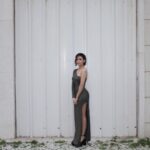 Helena Caldeira Instagram - A desfilar o date mais cool de sempre até ao aniversário da @tvioficial Makeup : @carolinaroqueribeiro Hair : @fatimamilhinhas Dress : @incroyableconceptstore @incroyable.atelierpt Photos : @yagosbarbosa @lobomau.producoes