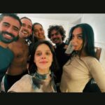 Helena Caldeira Instagram - Da lista dos meus sentimentos preferidos : fazer espetáculos com as bestas e companhia na terra onde cresci. HOMO SACER estreia em Montemor-o-Novo e segue já para Elvas. @bestiario_________ @m.mariagil_ @fonsoviriato @miguelsponte @teresavvaz @vasco_lello2000 @palavras.deitadas.ao.corpo @lovkalimusa @daniela_cardante @bel_dbrissos @diana_almeida92 Manuel Abrantes @andreiamayer HOMO SACER Ficha artística e técnica Encenação, dramaturgia e texto | Maria Gil e Teresa V. Vaz Criação e interpretação | Afonso Viriato, Helena Caldeira, Kali Musa, Miguel Ponte, Teresa Manjua, Vasco Lello Curadoria teórica e apoio dramatúrgico | Ana Rita Alves Música original | Nuno Preto e Samuel Martins Coelho Sonoplastia | Maria Gil e Teresa V. Vaz Desenho de luz e operação técnica | Manuel Abrantes Espaço cénico | Daniela Cardante Figurinos | Isabel Brissos Direção de produção | Bestiário Apoio à direção de produção | Bruno Esteves Produção executiva | Diana Almeida Vídeo | Rafael Fonseca Fotografia e teaser | Bruno Simão Assessoria de comunicação | Helena Marteleira Montemor-O-Novo