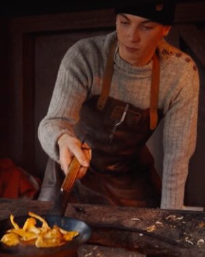 Henri Alén Instagram - MasterChef professional

7.9 se alkaa. Kasassa todella kova porukka alan ammattilaisia ja tehtävät sellaista temppurataa että heikompia hirvittää. 

Mutta kuka vie tittelin? Sitä saadaankin jännittää pimenevässä syksyssä🙌

#masterchefsuomi #mtv3suomi #mtvkatsomo #taasmennään #keklutkuntoon #syysherkut #judgelife