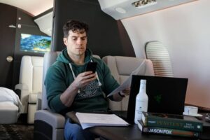 Henry Cavill Instagram - One of the lucky few to get approval to travel to the US for work. Looking forward to getting some great work done out here with my partners. Travelling with the bear of course, and can't be putting him in a hold for that length of time so he gets the bed in the back.
#TheTravellingBear