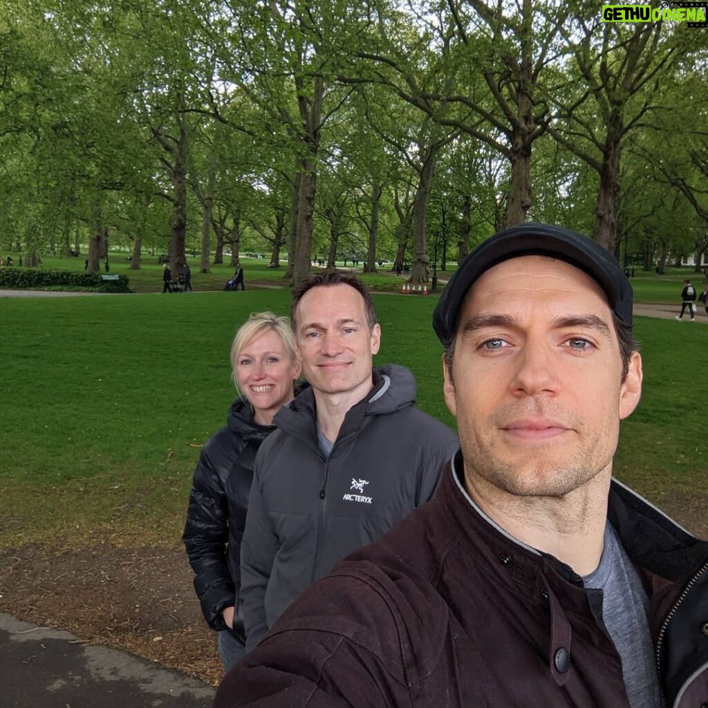 Henry Cavill Instagram - Durrell challenge adventure today with Team Cavill! Nik, Charlotte and I have now done 5 years of Durrell Challenges together! This year was slightly different, though. Having just got over a muscle injury, I thought it wise not to run 13k. So we walked our way through the parks of London instead. This also meant that I could bring Kal with me for a Durrell Challenge first for me and him! Slightly overcooked the distance on my route planning as well, but a few extra in the bag can't hurt. #DoItForDurrell #DurrellChallenge2021 #DurrellWildlife @Durrell_JerseyZoo @TheDurrellChallenge