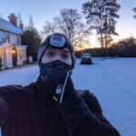 Henry Cavill Instagram – Monday to Friday I’m up at 0430 to get a few hours rehab in before my work day starts. Some mornings are rough, but I do always get to see the dawn by the time I’m finishing up. The snow made this one even more enjoyable, if not a touch chilly!