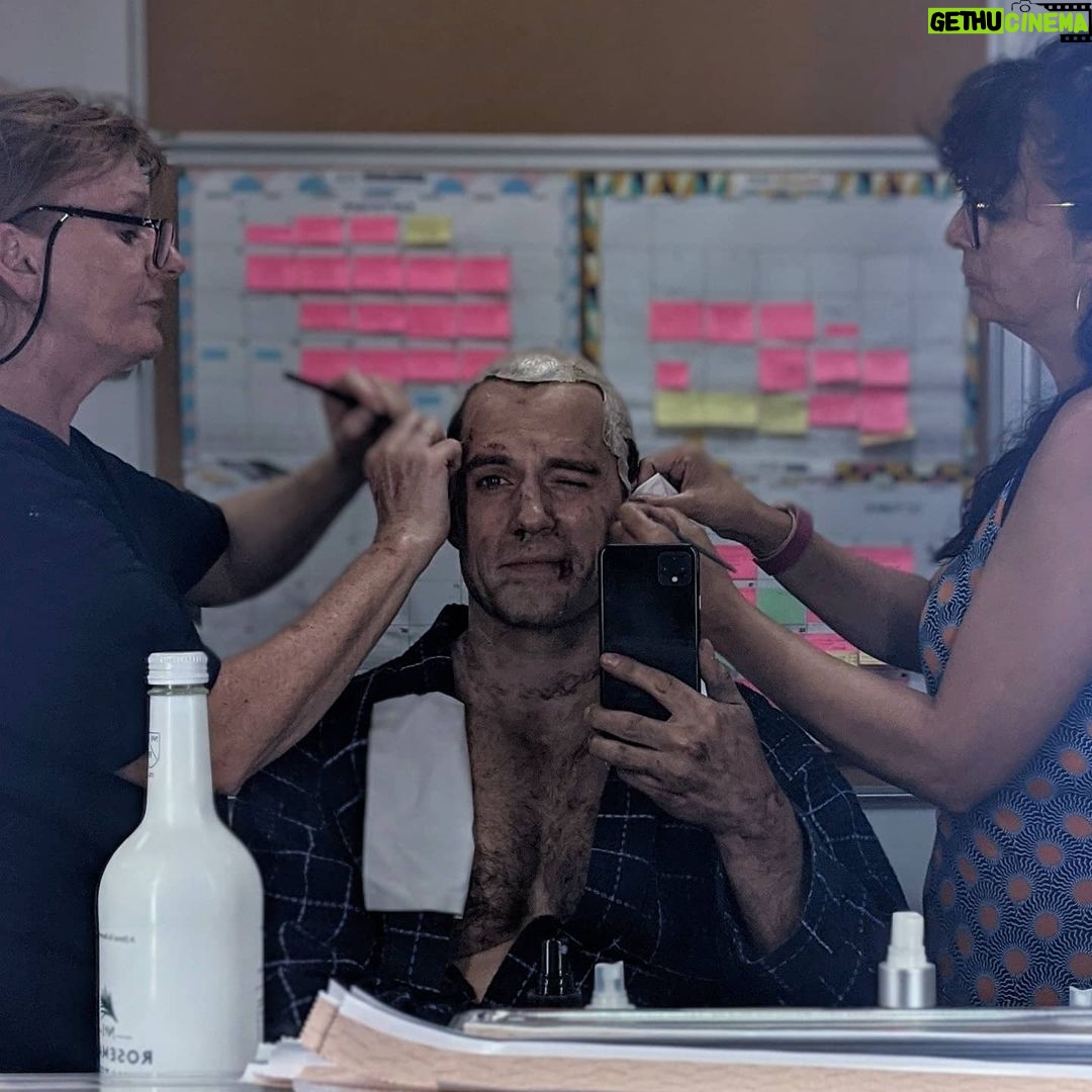 Henry Cavill Instagram - No bald cap this year. Just pounds of 2 types of medical tape and some glue.... Removal is a joy. Jacqui and Ailbhe here, though, have the deft touch of angels. Jacqui more so an Angel of Vengeance, but that's all part of her charm. Oh and for those who may be worrying. All of us are Covid cleared and bubbled ππ». We get tested twice a week up here in Kaer Morhen! #Witcher2 #CasuallyOpenRobe #CowboyBeard @RathoreJacqui @AilbheLemass