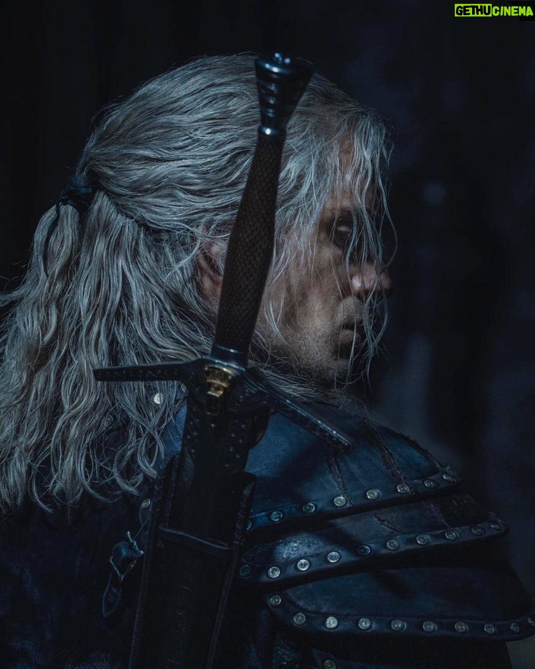 Henry Cavill - 2.9 Million Likes - "'It may turn out,’ said the white-haired man a moment later, ‘that their comrades or cronies may ask what befell these evil men. Tell them the Wolf bit them. The White Wolf. And add that they should keep glancing over their shoulders. One day they’ll look back and see the Wolf.’" - From the writings of Andrzej Sapkowski
@WitcherNetflix
#Witcher2