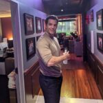 Henry Cavill Instagram - I clearly knew where I was going while at the Rich Eisen show! 🤷🏻‍♂️ Just wanted to say a big thank you to everyone there for being such wonderful hosts once again. I'm looking very forward to coming back! PS Rich, It was lovely to meet your fantastic mum too! @RichEisen @RichEisenShow #TheWitcher