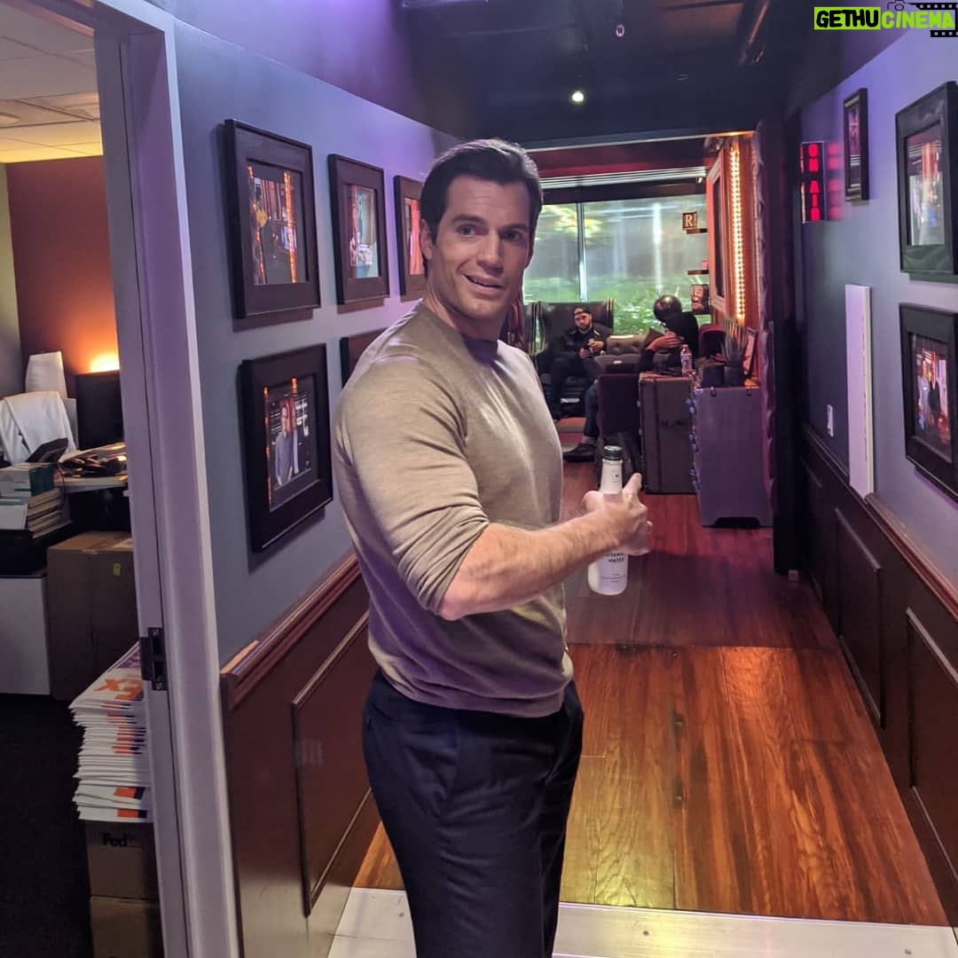 Henry Cavill Instagram - I clearly knew where I was going while at the Rich Eisen show! 🤷🏻♂️ Just wanted to say a big thank you to everyone there for being such wonderful hosts once again. I'm looking very forward to coming back! PS Rich, It was lovely to meet your fantastic mum too! @RichEisen @RichEisenShow #TheWitcher
