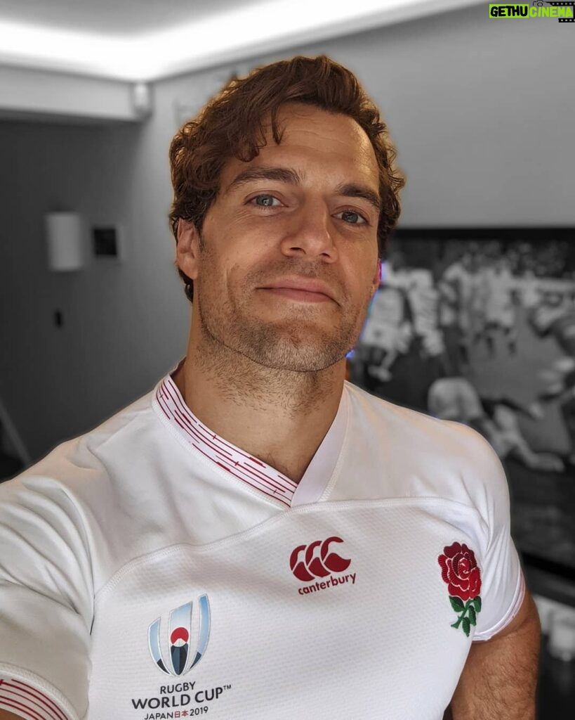 Henry Cavill Instagram - ENG v TGA England V Tonga Rugby World Cup C'mon England!!! #Rugby #England #WearTheRose #RWC2019