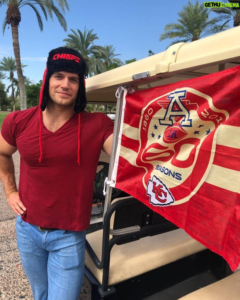 Henry Cavill Instagram - It's a chilly 95 degrees here in Phoenix today and its Red Friday! so I thought I might break out my real Chiefs gear! Go Chiefs! #RedFriday @Chiefs