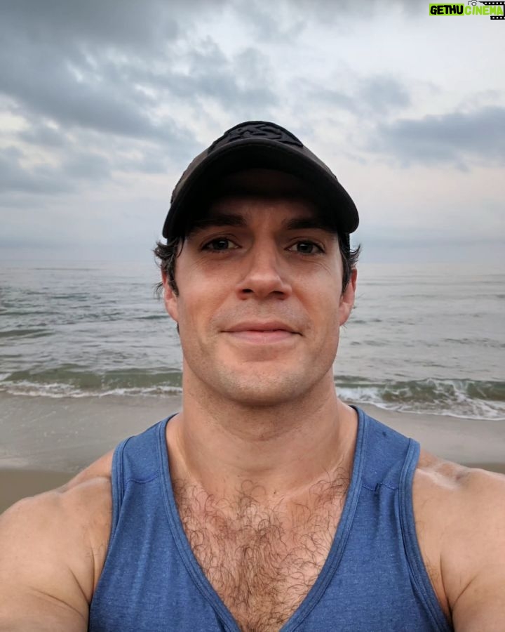 Henry Cavill Instagram - Early morning run in Acciaroli #FastedCardio #Acciaroli #Italy