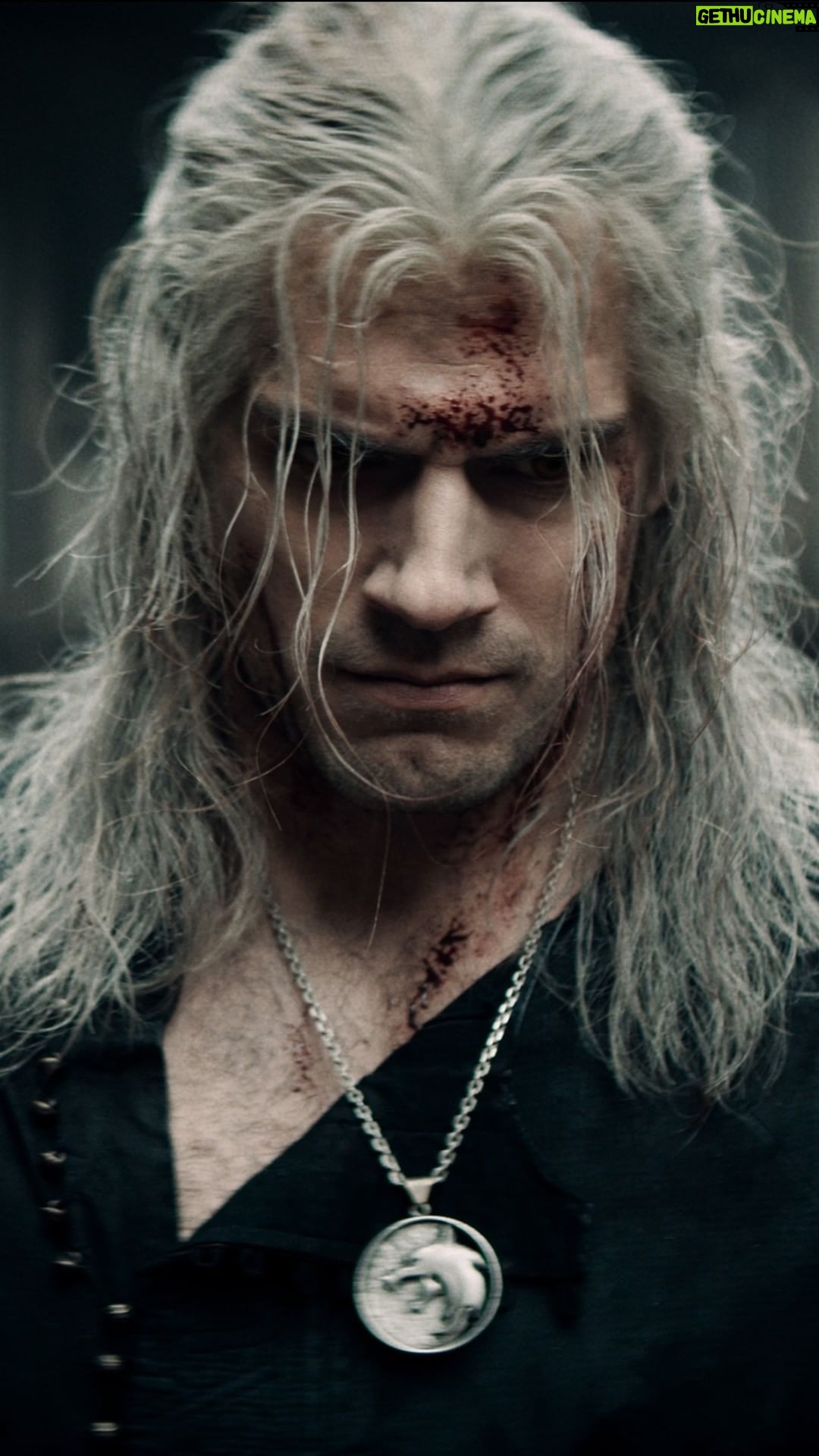 Henry Cavill Instagram - Fresh from the forges of Netflix and the tempering fires of Hall H in San Diego! Enjoy it my friends, for it is only a taste of what is to come. #TheWitcher #Geralt #Yennefer #Ciri @Netflix @WitcherNetflix