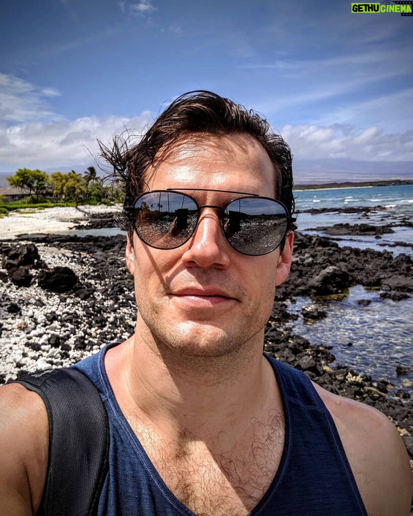 Henry Cavill Instagram - Was trying out a different pair of my Boss sunglasses while in Hawaii. What do you all think? #BOSSEyewear @BOSS #Hawaii #Ad