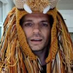 Henry Cavill Instagram - A rather late finish at work today, so I wanted to get this out before all you early birds in Jersey get up and get running! Have a great race! #DurrellChallenge @Durrell_JerseyZoo @TheDurrellChallenge