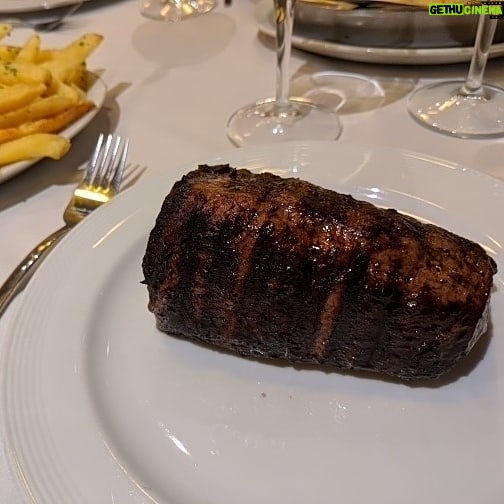 Henry Cavill Instagram - If you don't like the meats....look away now. I went out for a little more culture last night and found the best steak I've ever had!! Genuinely.... I don't need to post this, I just feel like I should. The steak in Argentina is absolutely incredible...... I had a 600 gram filet mignon and didn't slow down once throughout. That coupled with some mega good malbec, made it a dinner I will not forget! Then I got to meet the people responsible for the legendary hunk of meat in the kitchen of El Mirasol (that's the restaurant). This fella here clearly thinks I'm great. Couldn't cross my wrists for Heliotrope but maybe some Quen would give me the edge! #BuenosAires #Argentina #ElMirasol #Steak #TheWitcher