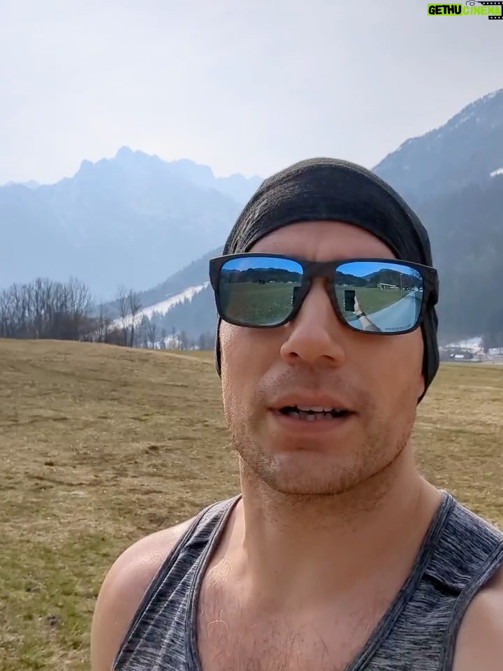 Henry Cavill Instagram - Mountain cardio!! Supplements that I take are all from MuscleTech and my morning ones are: Amino Build (Watermelon & Strawberry flavour) Hydroxycut Hardcore Elite I'm trying to cut weight so it's all on an empty stomach. @MuscleTech #HydroxycutHardcoreElite #AminoBuild