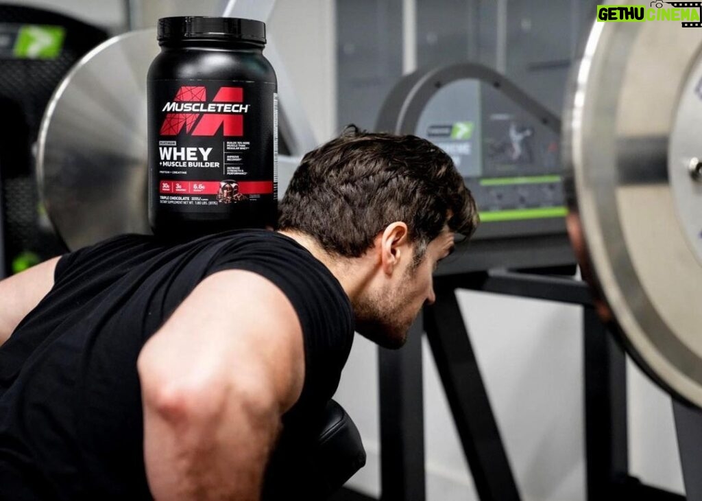 Henry Cavill Instagram - First pun of the season incoming......did my first workout of the year today, and thankfully MuscleTech has got my back! Don't groan....I know you love it.    Seriously, though, MuscleTech has a range of whey products to choose from and I’ve decided to go with the Platinum Whey + Muscle Builder (creatine being the key ingredient here) for the opening of my new training regime. I've taken some good time off and the mountain lies in front me, so building up my ATP reserves for more intense workouts (next week) and better recovery is just the thing I need to kick start the climb!    Take the first steps up your own mountain gently my friends, but then get after it, and enjoy the climb! Edit: actually I believe that was not a pun...twas a dad joke.....I was drunk on endorphins. Forgive me. First pun of the season is yet to come. How exciting.   #ExcellentPuns @MuscleTech