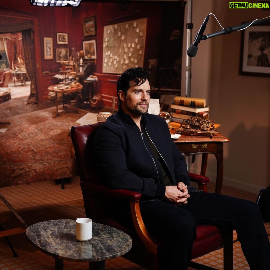 Henry Cavill Instagram - What a wonderful few days! Thank you everyone for showing your enthusiasm for Enola 2, especially to the audience at the premiere! Some serious energy there, my friends! Thank you, also, to the interviewers during press. I know it must be tricky to come up with the questions, and you have a duty to your audiences too, I appreciate all the work you put into it. And last but not least, my companions here in New York, @milliebobbybrown, #HarryBradbeer, @susiewoosie12, @shazdb, @hannahfkdodd, @abbiehern_, and @serranasulingbliss. What exceptional and extraordinary company you are. Thank you so much for letting me join you in this fantastic story. Of course, the premiere evening would not be complete without my @nviscuso. Thank you for you and everything you do. Enola Holmes 2 will be put on Netlfix on November 4th. I hope you all enjoy! #EnolaHolmes2