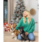 Hilary Duff Instagram - Happy Purina Pawlidays! 🎄🎁 #ad Momo and Ham have been sniffing around the tree lately trying to find their prezzies from @purina Treats! Shopping for them was so easy this year thanks to @target having everything I needed. Don’t forget to snag your dog and cat treats on your next Target run and shower your furry friends with extra love this pawliday season ❤️ #PurinaTreatsPartner #TargetStyle #PurinaPawlidays