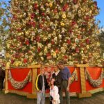 Hilary Duff Instagram - @thegrovela we love this time of year🥰