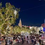Hilary Duff Instagram - @thegrovela we love this time of year🥰