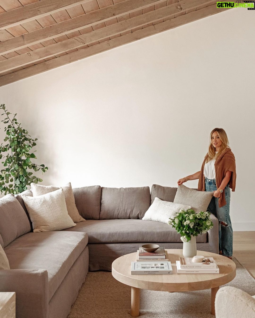 Hilary Duff Instagram - In the collaboration of a lifetime, our interiors team dreamt up a new work space for @hilaryduff. The result? Timeless, clean, and fit for an icon.
