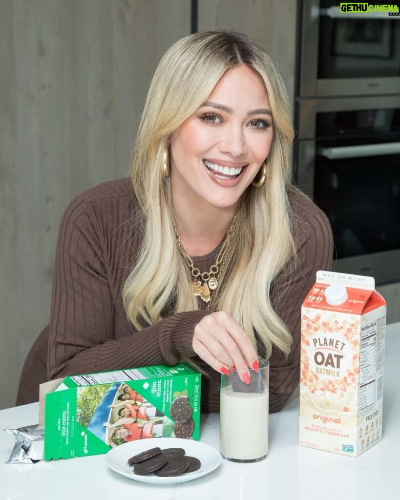Hilary Duff Instagram - What’s better than a kitchen full of delicious @planetoat oatmilks paired with your favorite @girlscouts cookies?! I’m joining the incredible partnership between Planet Oat and the Girl Scout Cookie Program, which helps Girl Scouts as they learn, grow, find their voices, and take action to make the world a better place. Check out all the perfect pairings at planetoat.com/girlscouts and make the most out of your cookie season! I know I am! #ad #PlanetOatxGirlScouts