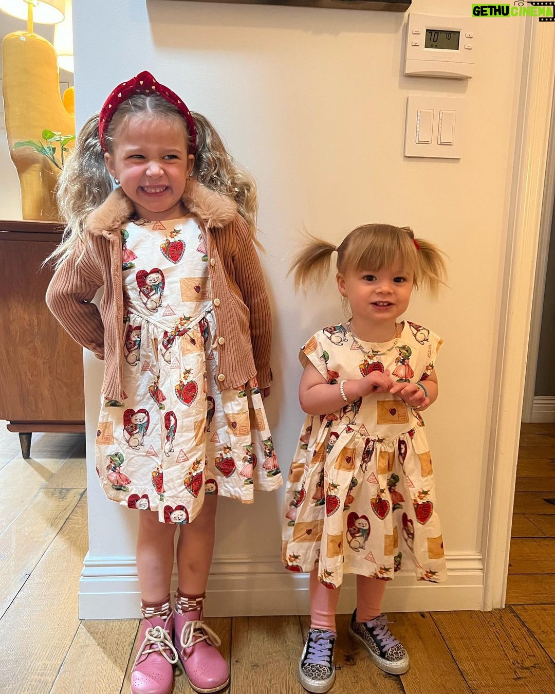 Hilary Duff Instagram - These beautiful little hearts …bursting and wild. Happy Valentine’s Day from the Bair girlies