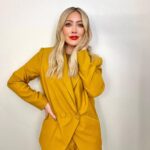 Hilary Duff Instagram - This Monday I’m on the @kellyclarksonshow I’m kind of obsessed with her and it’s the most fun of all the shows because I could just chat and chat with her forever. This is my official pitch to be friends irl ?? Kelly? Kelly? are you there??? Check local listing for times !