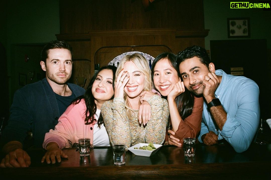 Hilary Duff Instagram - Tonight’s the night for feelin good @himyfonhulu