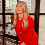 Hilary Duff Instagram - Early morning poses because this morning I’m up for @goodmorningamerica and not packing lunches and trying to brush toddler hair