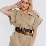 Hilary Duff Instagram - This was a fun one with @marieclairegreece @tylerpatrickkenny thanks for the fun! And the ab work out trying to lean my head on very high soft pillows☺️ @riawna @kdeenihan @galaxy_faraway @anastasialadiab @lina_tsin @elinasygareos @tylerpatrickkenny @marc_eram @meech213 @francoisjoseph_ @filmedbytim