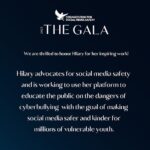 Hilary Duff Instagram - I cannot stress how important it is to educate yourselves on the harm that social media is causing to our youth. It is not all bad obviously, but it’s so important to arm yourselves and your kids with ways to keep them safe/feel heard/learn what’s real/realistic vs not. The percentage of kids/teens/young adults that have been or are being bullied/dealing with anxiety and depression is sky rocketing. I’m honored to receive an award from @org4socialmediasafety but most importantly, be there with my ears, eyes and heart open to learn how to navigate this on-going epidemic that is hurting our kids. The night is promised to inform you ❤️