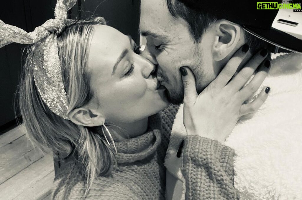 Hilary Duff Instagram - Even though sometimes you think it goes kids, dogs, then you. That’s not true. You forgot about the chickens…. Happy 4 babe!