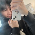 Hong Eun-ki Instagram - 거울이 조금 지지하긴 해.. #그럼뭐어때