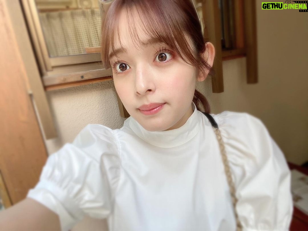 Honoka Yahagi Instagram - そろそろ冬が近づいてるのに、暑い私。 今でも半袖着ちゃうんです😂