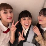 Honoka Yahagi Instagram - 舞台「家政夫のミタゾノ THE STAGE〜お寺座の怪人〜」東京公演、千穐楽✨ 無事に終えることができました😊 ご来場いただき本当にありがとうございました🌸 次は大阪にて 12月3日15時から 12月4日12時から、17時からと3公演。 そして大千穐楽はライブビューイングも！！ まだまだミタゾノは終わらないぞー🙌🏻 楽しみにしていてください♥️ 舞美ちゃんとひとちゃんと😋 #家政夫のミタゾノ