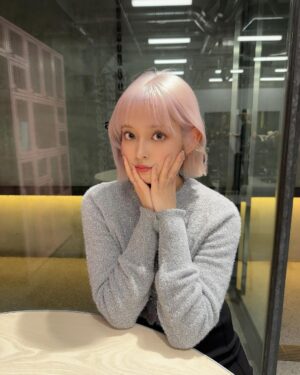 Honoka Yahagi Instagram - I got my hair cut 🤍
What do you think?☺️

ついにボブにしちゃった🙌🏻