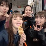 Honoka Yahagi Instagram - ついに！本日！ #ひともんちゃくなら喜んで ！最終回、 #ABCテレビ にて11:55〜放送✨ 最後まで、たくさんの方に支えていただいて、応援していただいて、嬉しい気持ちと感謝の気持ちでいっぱいです。ありがとうございます！ 撮影してた日々は、毎日本当に楽しくて楽しくて。 素敵なスタッフ・キャストの皆さんと、この作品を創ることができて幸せでした。 ひともんちゃくなら喜んで！で出会えた皆さんが、大っっっ好きです。 最後までお見逃しなくですっ🙌🏻 #犬飼貴丈 #綱啓永 #北野日奈子 #鳴海唯 #大谷麻衣