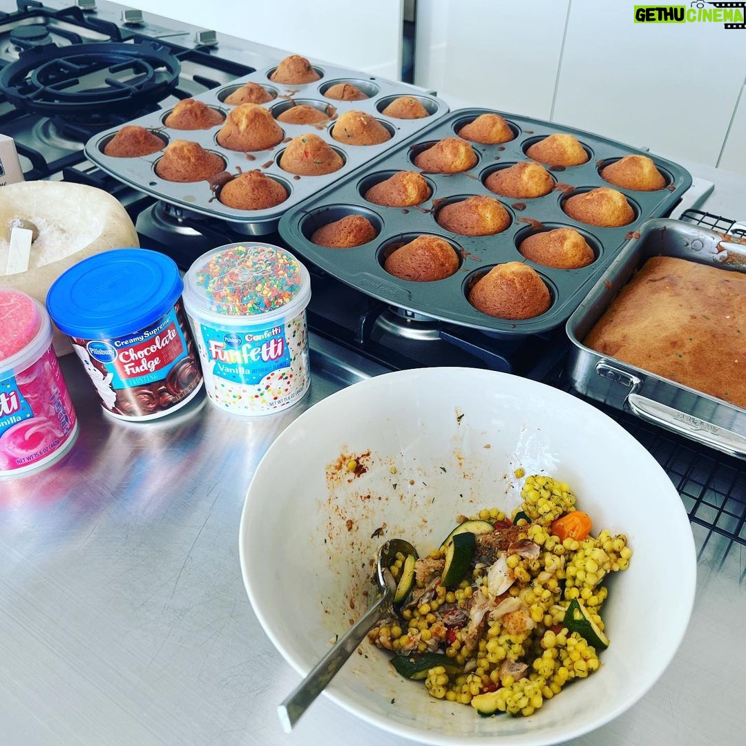Hugh Jackman Instagram - The awesome smells of our home bakery - versus my will to stay on track. 🤬